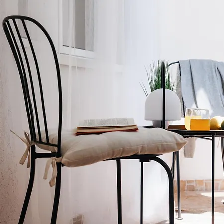 Soul House With Balcony Old Town Renovated Apartment