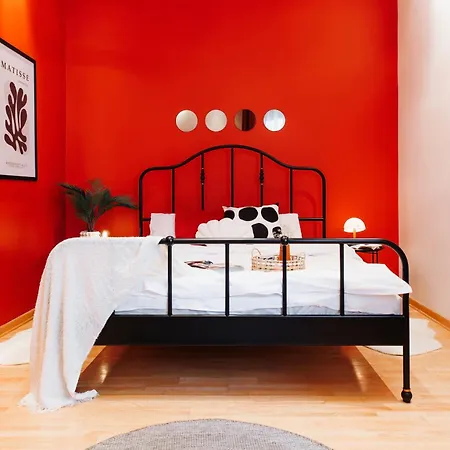 Soul House 110m2 With Balcony & Foosball Old Town Belgrad