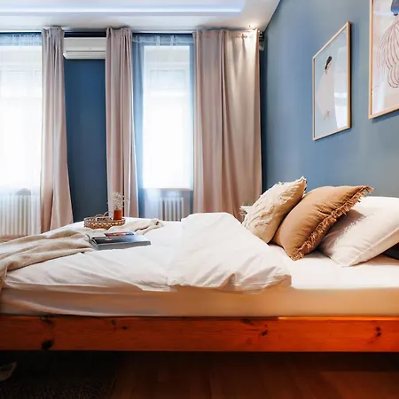 Soul House 110m2 With Balcony & Foosball Old Town *