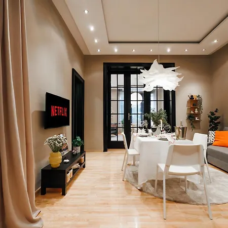 Soul House 110m2 With Balcony & Foosball Old Town Апартаменты *